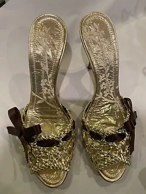 Giuseppe Zanotti Italy Gold Woven Toe Heel Slide Sandal • $55