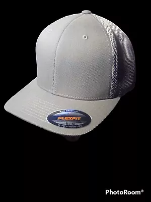 Flexfit Hat Gray S/M Made In Bangladesh • $14.50