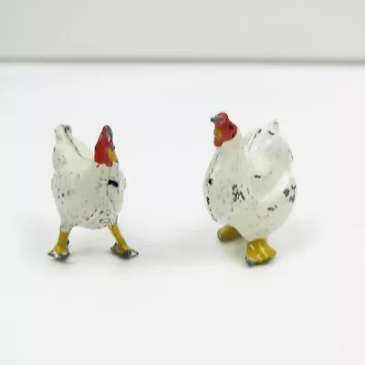 WHITE CHICKENS HENS - VINTAGE BRITAINS FARM LEAD TOY FIGURES - 20mm - LOT OF 2 • $15