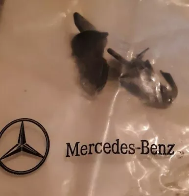 Mercedes OEM A208 C208 W208 Cabrio Coupe Rotating Clips A0089888178 NIP (2 Pcs • $8.40