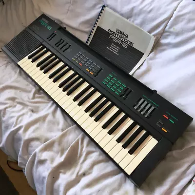 YAMAHA PSR-16 PORTATONE KEYBOARD. VINTAGE Retro FM Synthesizer.   Free UK POST. • £99