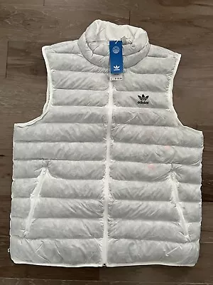 NEW Adidas Sleeveless Puffer Vest Men's L HK7539 ESS+ SUST VEST Jacket $100 • $31.99