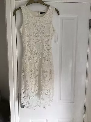 White Cocktail Dress Quiz Size 8 • £10