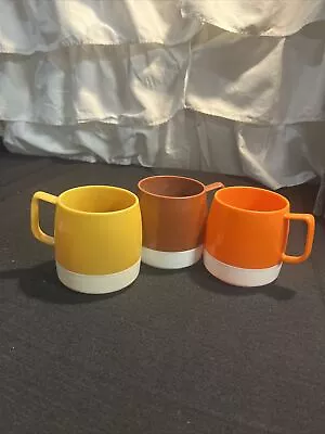 Vintage Dinex Thermos Mugs - Insulated Cup - Lot Of 2 - Gray #1197 & Gold • $12