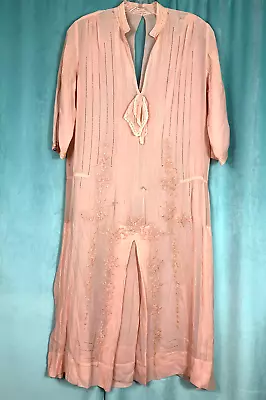 STUDY DISPLAY 1920s Pink Flapper Dress Embroidered • $39.99