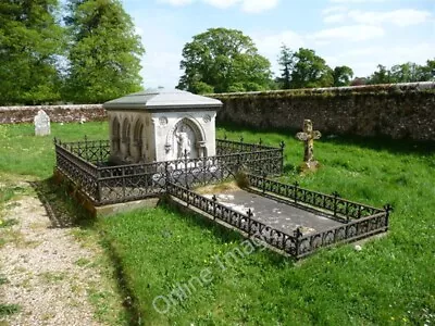 Photo 6x4 East Tytherley - Tomb This Fine Marble Tomb Stands In The Grave C2009 • £2