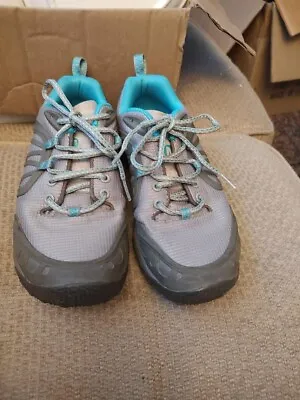 Merrell Women's Proterra VIM Hiking Shoes Sz 9 1/2 (S1244) • $25