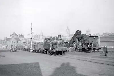 PHOTO BR British Railways Steam Locomotive Class Z5 68193 At Aberdeen Docks • £2.50