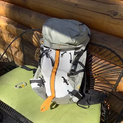 Mountain Hardwear Climbing Backpack - Direttissima - Medium • $129