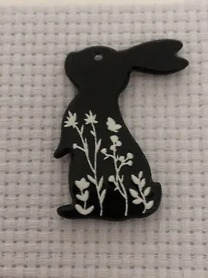 Magnetic Needle Minder For Cross Stitch And Embroidery Acrylic Bunny • £3.60