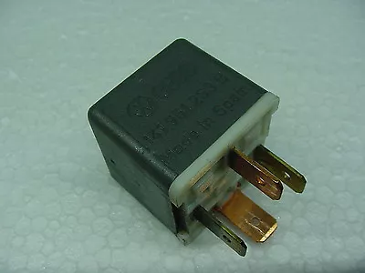 VW VOLKSWAGEN #53 Horn Relay 141951253b Audi Bmw Mercedes German Load Reduction • $11.95