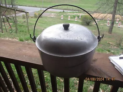 Majestic Cookware VTG 5 Qt Cast Aluminum Dutch Oven Cooking Pot Bail Handle Lid • $19.99