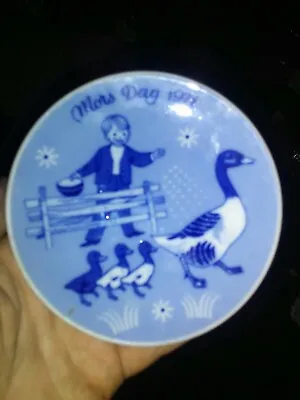 1971 Porsgrund Norway Mothers's Day Plate Boy W/ Duck & Ducklings Mors Dag 1971 • $7.29