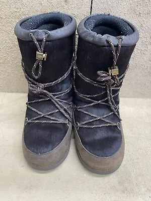 Moncler Beaver Moon Snow Boots Size 42 • $625