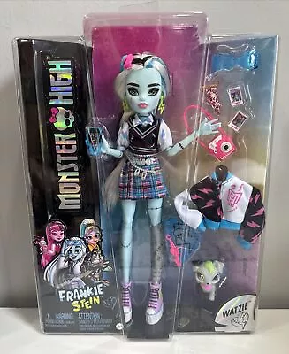 Monster High Frankie Stein Doll W/ Streaked Hair Pet & Accessories Collectible • $37.39
