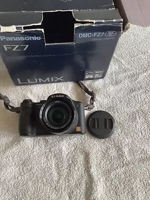Panasonic LUMIX DMC-FZ7 6.0MP Digital Camera - Black • £32