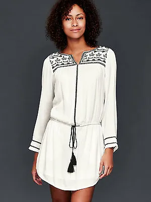 $39.99 • Buy NWOT GAP Long Sleeve Embroidered Dress, New Off White SIZE S  #177969 V922