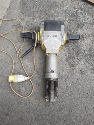£395 • Buy Bosch Gsh27 Heavy Duty Breaker Demolition Hammer 110