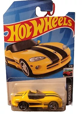 Hot Wheels Dodge Viper RT/10 Yellow Then And Now • $2.99