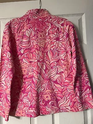 Lilly Pulitzer Women’s 1/4 Zip Pulllover . • $15