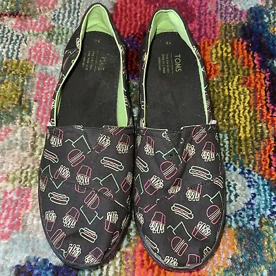 TOMS Black Slip On YOUTH SIZE 6 Hamburger Fries Hot Dog On Black Design EUC • $22.99