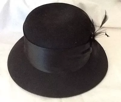 Vintage Amanda Smith Wool Rolled Brim Hat Made In Italy Black Feather Church • $59.86