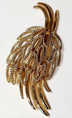 Large Vintage Monet Leaf Brooch Pin Brushed Textured Twisted Rope 3  Gold Tone • $9.95