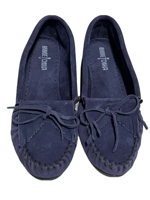 $20 • Buy Minnetonka Kilty Suede Moccasins Shoes Slip On Navy Blue Womens Size 10 EUC