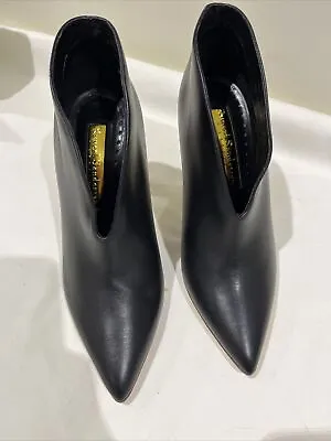 £150 • Buy Rupert Sanderson Black Ankle Boots 37
