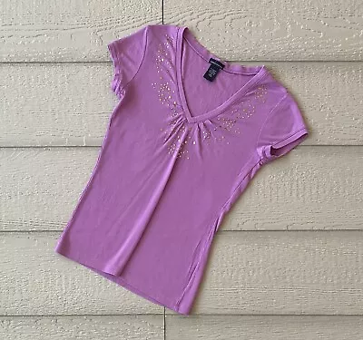 Moda International Cap Sleeve T-Shirt Studded Purple Pink Size Small • $12.99