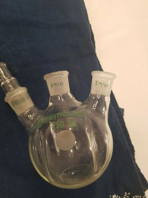 $19.99 • Buy ChemGlass 250 ML. 3 Neck Round FLASK All 19/22 EXCELLENT 