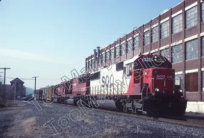 Original Slide- SOO LINE SD60 6015 & Train At Sunbury PA. 2/01 • $3.99