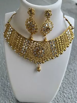 Bollywood Style Indian Wedding Necklace Earrings & Mang Tika- New Gold / White • $39.99