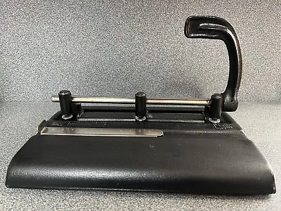 VTG MASTER PRODUCTS Adjustable 3-Hole Lever Punch Model 3-25 Blk Made In USA • $32