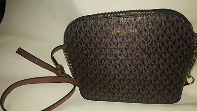 Michael Kors Crossbody Bag • $65