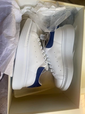 $850 • Buy Alexander McQueen Woman’s Sneakers In Paris Blue 