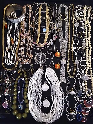 Vintage Mod Wear Craft? Crown Trifari Nina Ricci Avon 1Lbs 15.9oz Jewelry Lot • $14.75