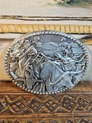 NIP ZEE Western Belt Buckle Oval Pewter Raised Design Cowboys Long Horn Cattle • $2.99