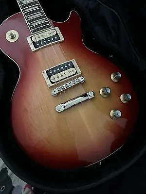 Gibson Les Paul Classic - Heritage Cherry Sunburst 2020 • $2888