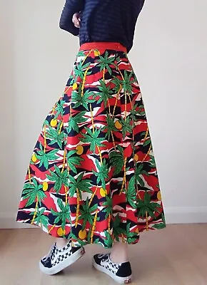 £5 • Buy Tropical Skirt Size S /M