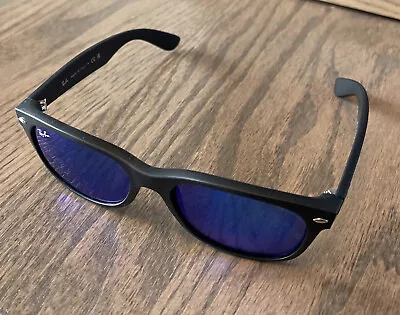 Ray-Ban New Wayfarer Sunglasses Rubber Black W/ Grey Mirror Blue RB2132 622/1755 • $104.99