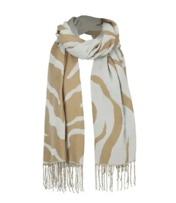 NEW CAbi Tigress Blanket Scarf #4268 Beige Ivory Tiger Print Fringe OS • $39.99
