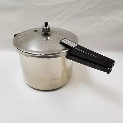 Vintage Presto Model 02/PCS6 6Qt Pressure Cooker W/ Jiggler^ • $11.99