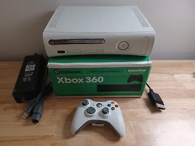 Microsoft XBox 360 White 4GB Video Game Console + Controller - Tested Works! • $99.99