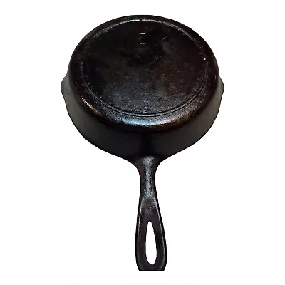 Vintage Cast Iron Skillet #5 Unkown Maker With Heat Ring C1.67 • $19.99