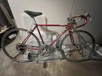 Vintage Schwinn Varsity 10 Speed Road Bike • $100