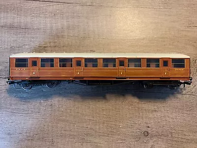 Hornby R4171 OO Gauge LNER 61ft Corridor First Class Coach Boxed • £39.99