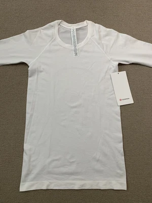 $34 • Buy Lululemon Size 4 Swiftly Tech Long Sleeve 2.0 BNWT