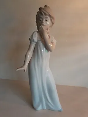£29.99 • Buy Nao By Lladro   Young Girl Yawning  Figurine.  30cm Tall. Excellent Quality.