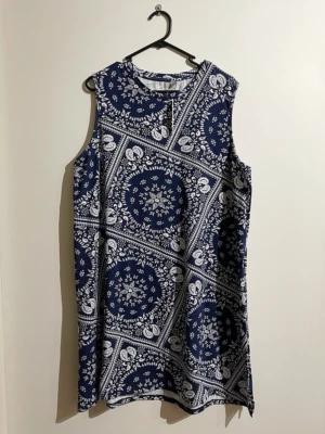 $19.95 • Buy ASOS Bandana Print Side Split Tunic Top Maternity Plus Size UK 18 US 14